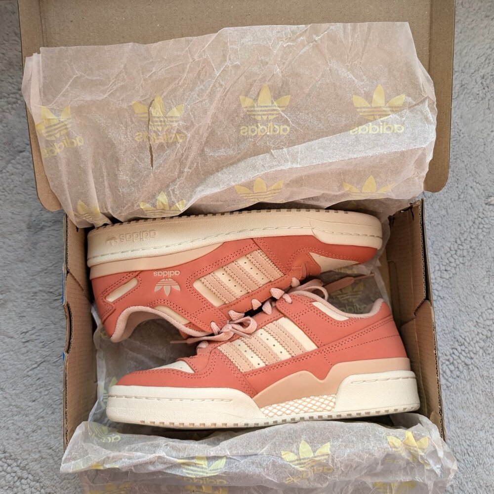 NWT adidas Originals Forum Low shoes (Size: 6, Clay / Halo Blush / White) - Picture 2 of 8
